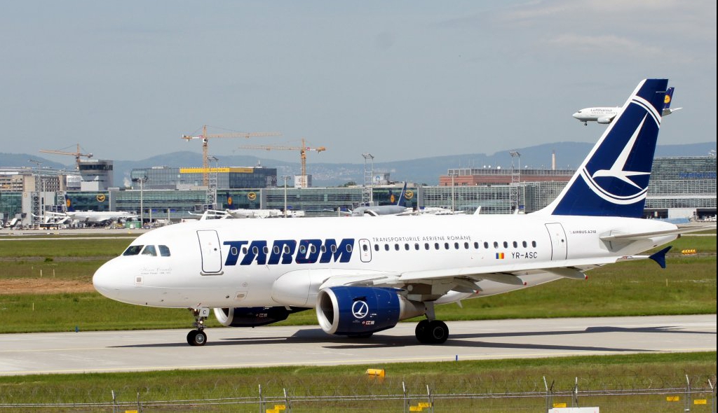 Airbus A318-111 Tarom